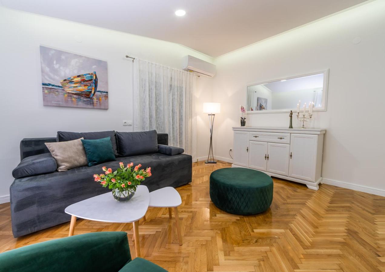 Villa Amore Brela Exteriör bild